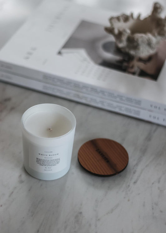 Lavliér - White Bloom Tuoksukynttilä 150 g