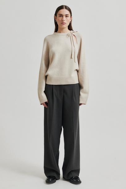Joline neule, pumice stone