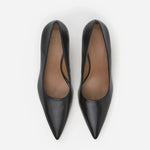 Flattered Roberta mustat korkkarit