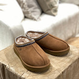 UGG - Tasman slipper, kastanja