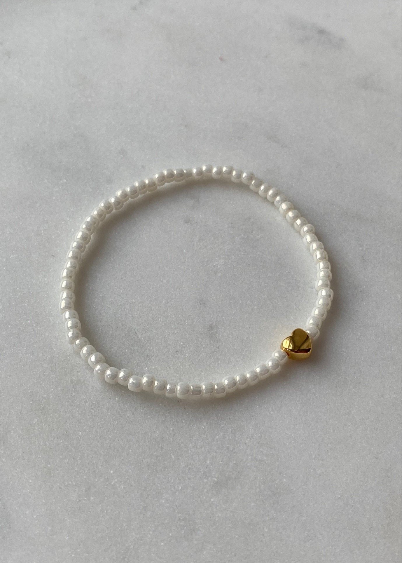 Aina rannekoru, valkoinen/kulta