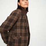 Elivia Chez bleiseri, Bracken