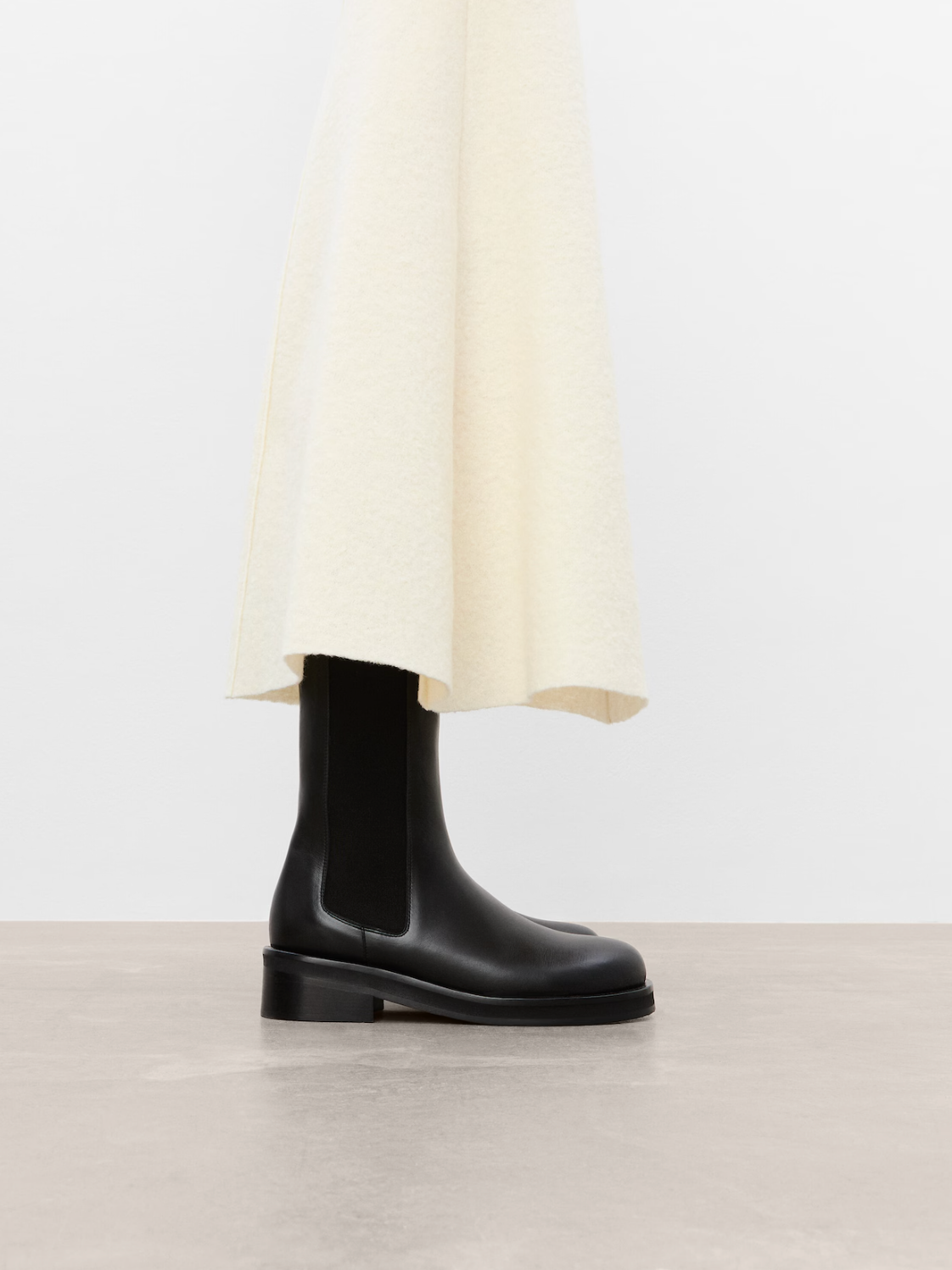 Flattered - Liana nahkanilkkurit, musta