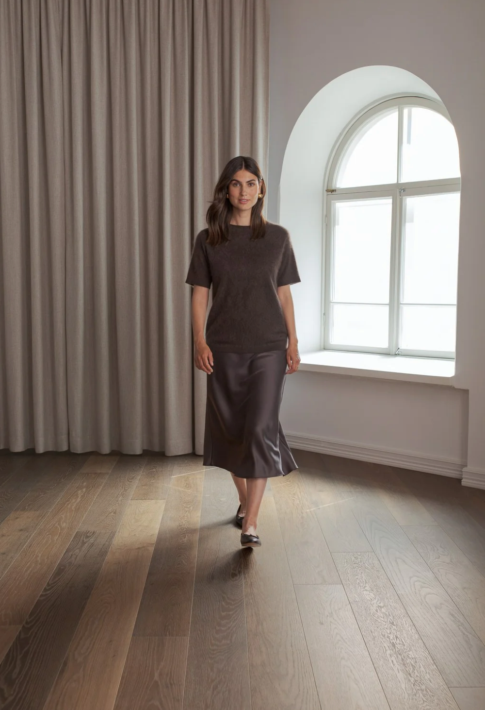 Karlie lyhythih cashmere neule, dark chocolate