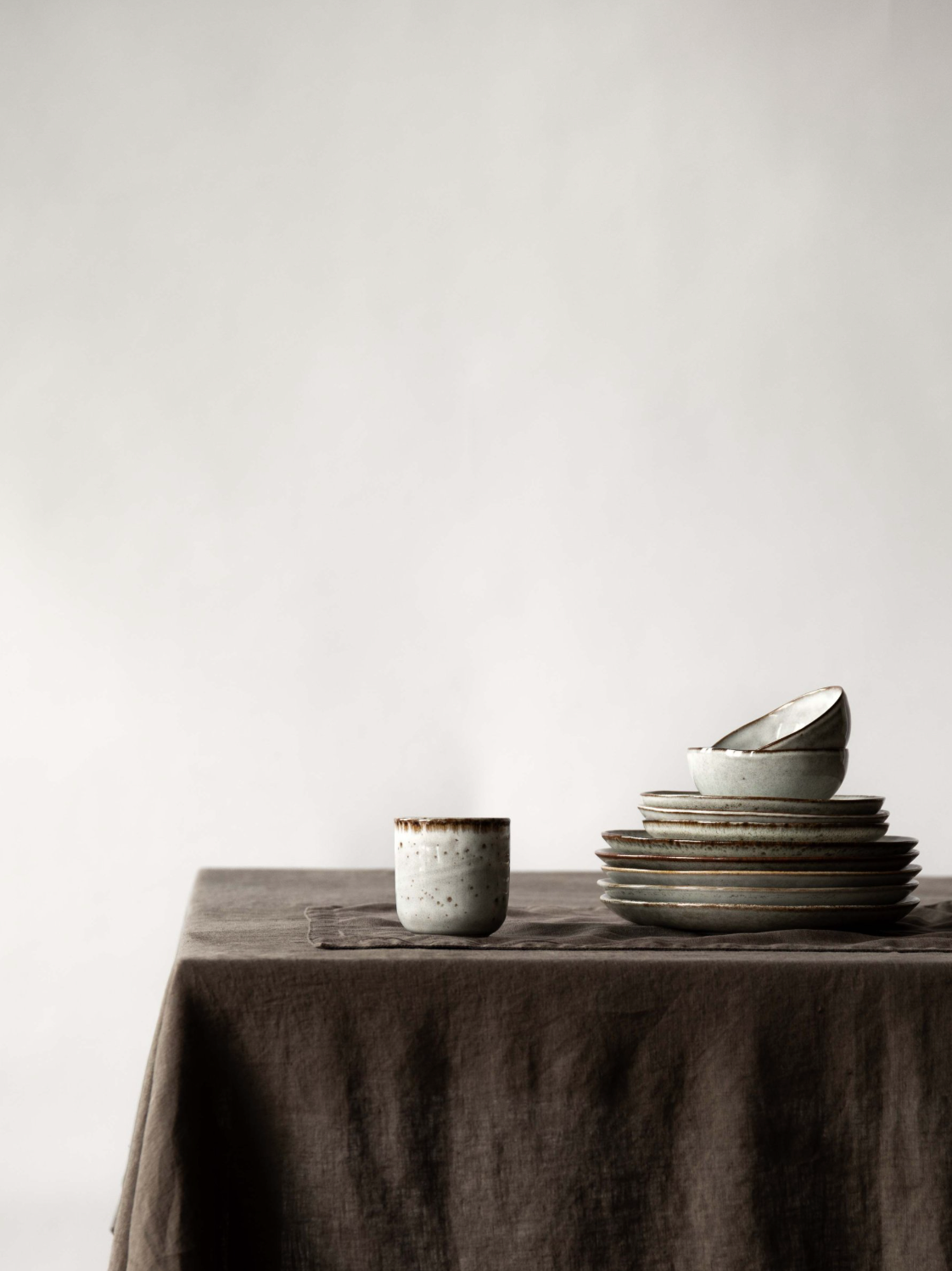 Pöytäliina pellavaa 145x270, taupe