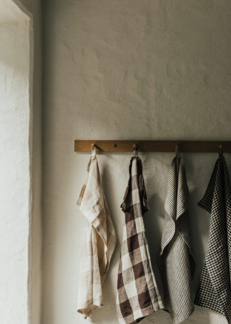 Olsson & Jensen - Johanna ruudullinen keittiöpyyhe pellavaa, brown/nat