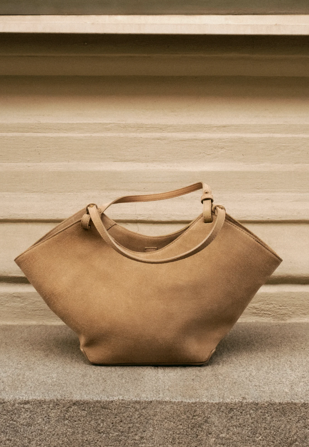 Flattered - Dilba Mini Tote Bag Suede Sand