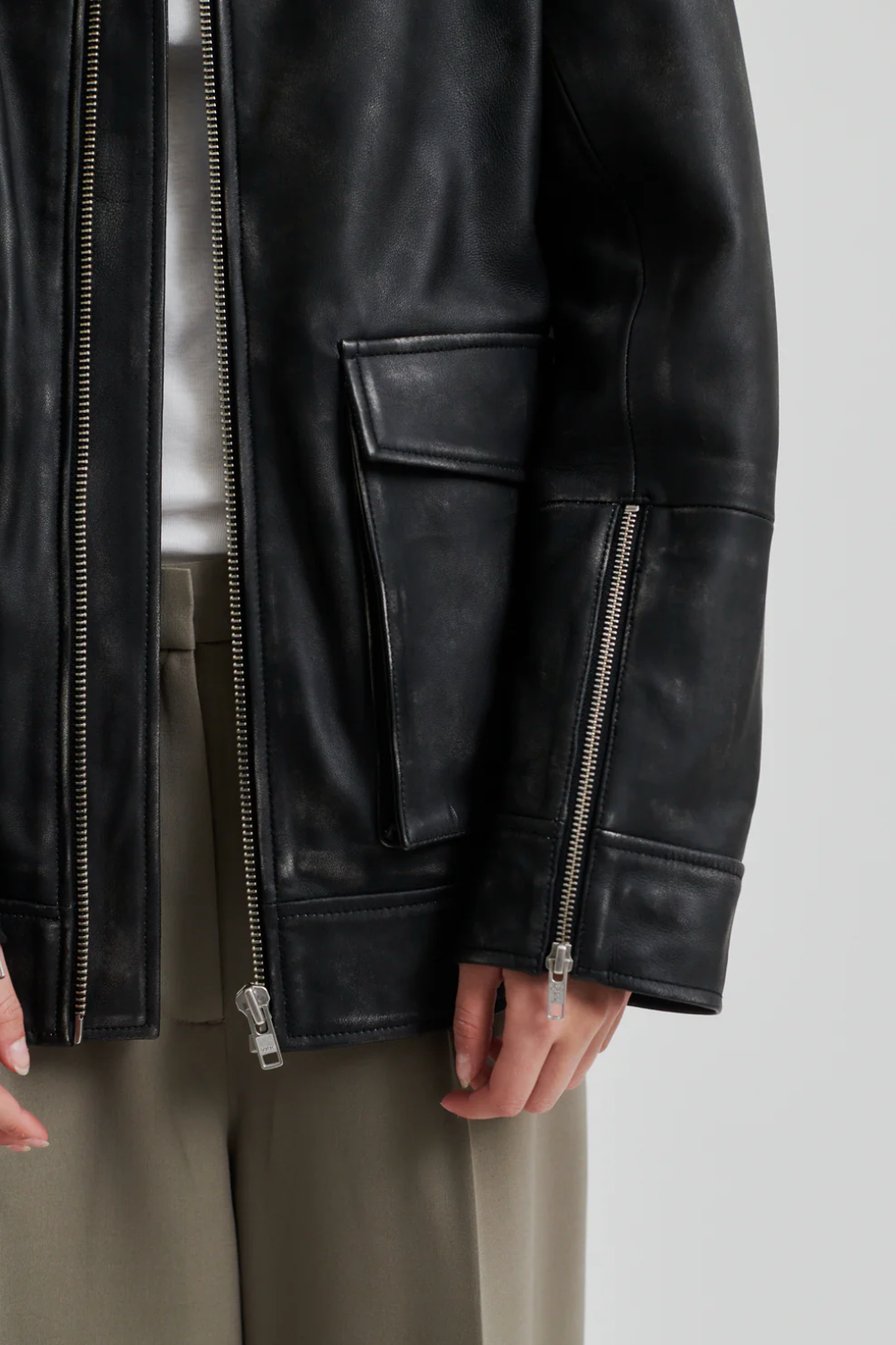 Auras Leather Jacket, black