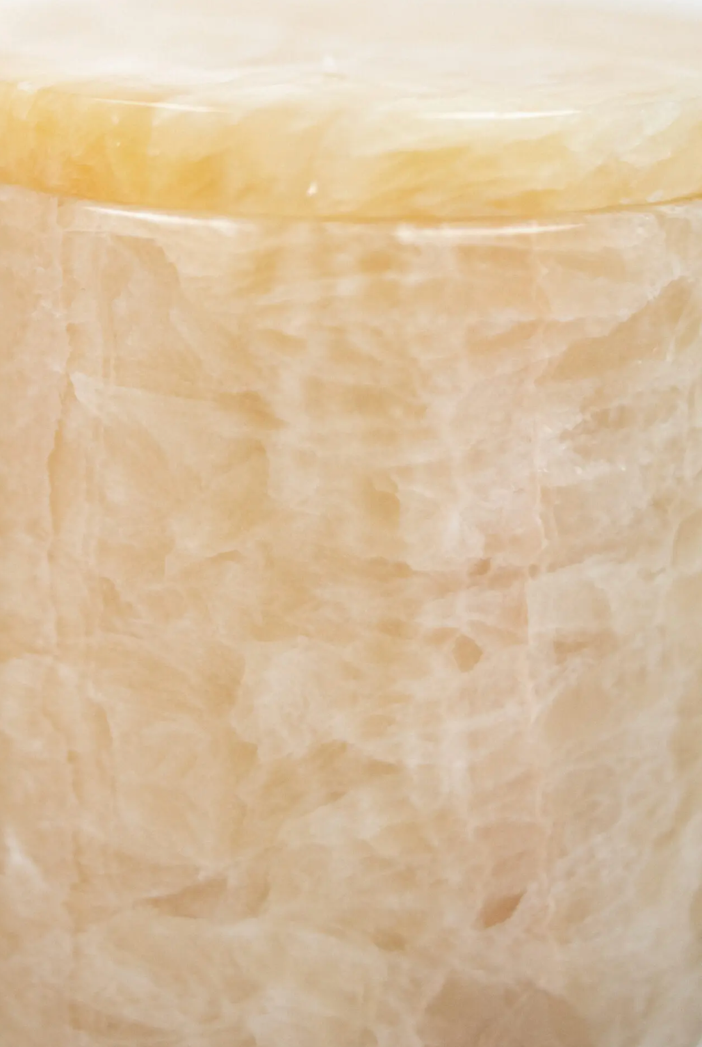 Mauro tuoksukynttilä marmorikupissa, cashmere