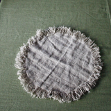 Fransie pellavatabletti hapsuilla