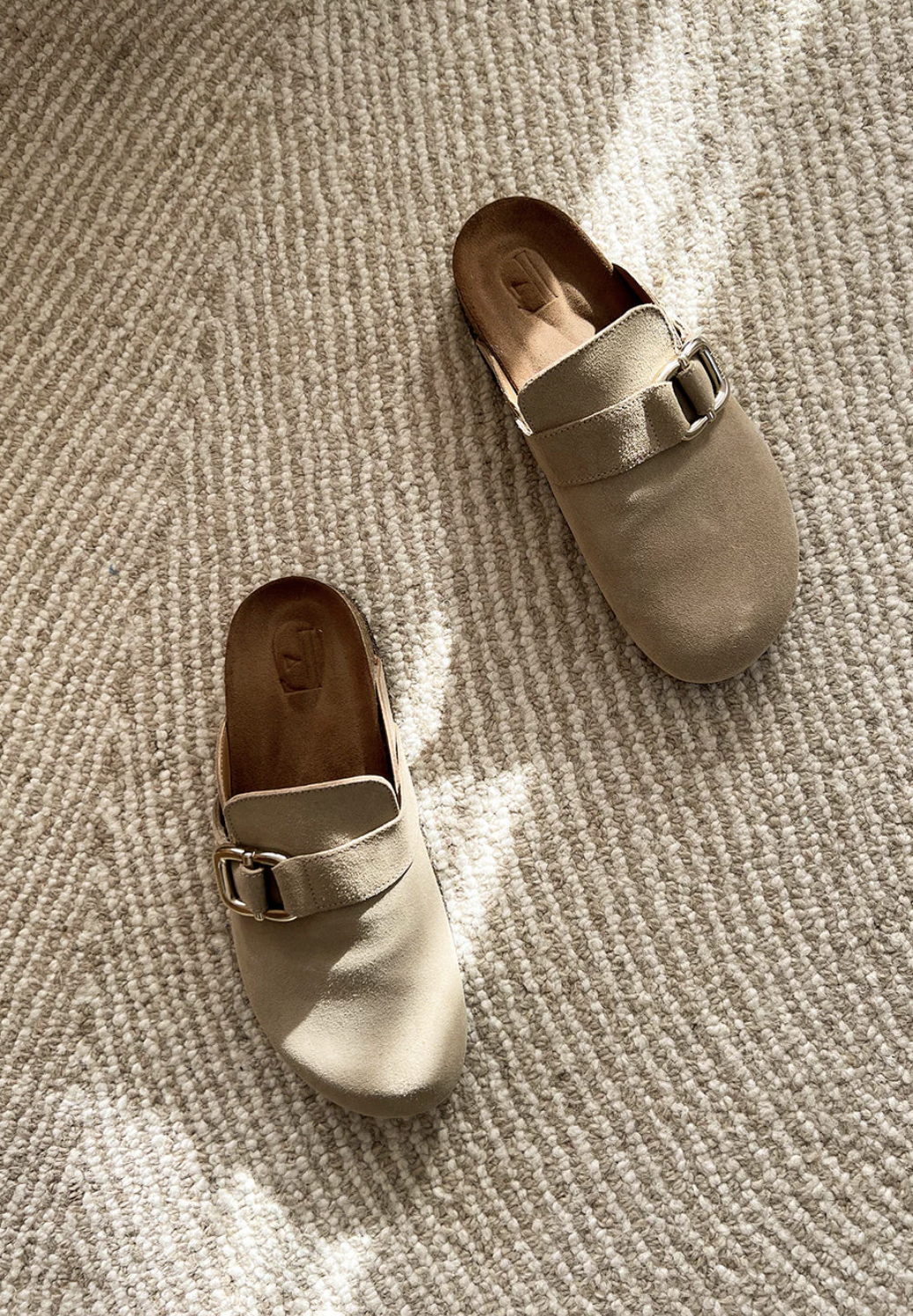 Cara tohvelit, suede sand