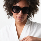 Mio black aurinkolasit