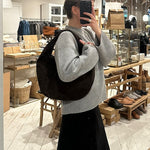 Flattered - Alva shoulder bag, suede chocolade