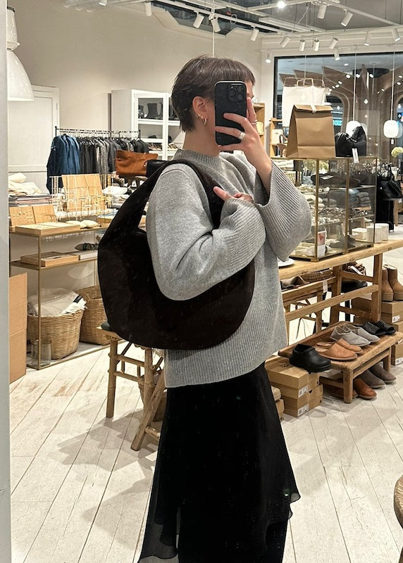 Flattered - Alva shoulder bag, suede chocolade