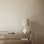 Pöytävalaisin curve, valkoinen