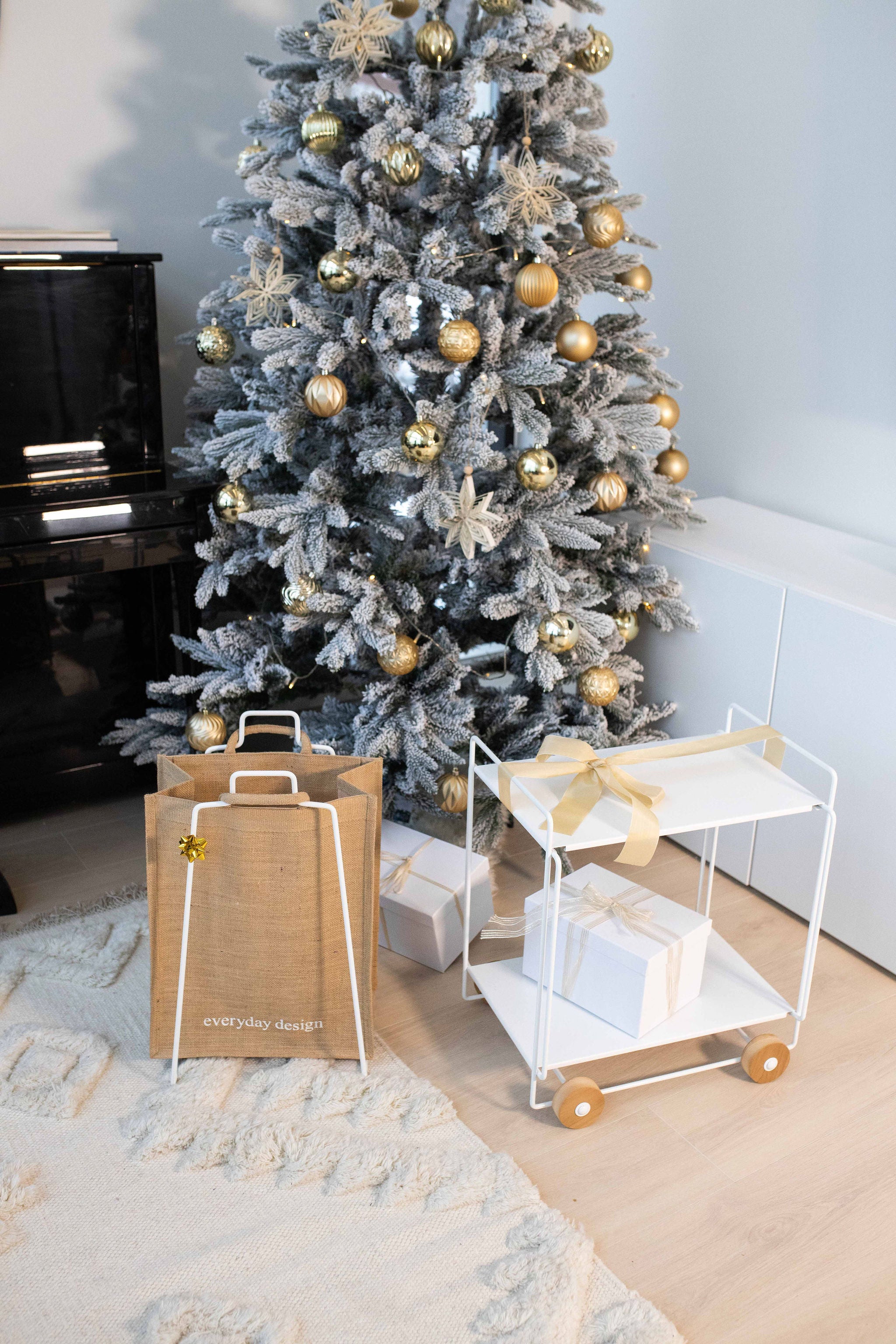 Everyday Design - Helsinki white nature