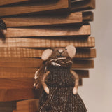 Jouluhiiret lahjasäkin kanssa