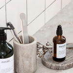 Merakin marmoritarjotin pikkutavaroille