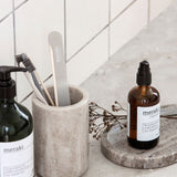 Merakin marmoritarjotin pikkutavaroille