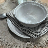 Fransie pellavatabletti hapsuilla