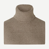 Flinti kauluri, Brown