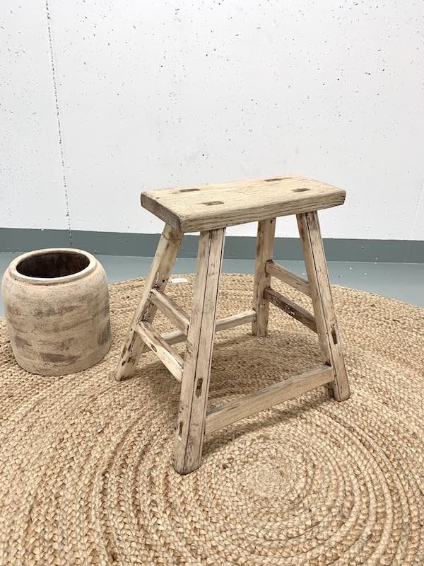 Snowdrops puinen jakkara, #840, natural