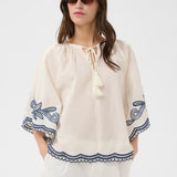 Biancha pusero, Whisper White w Blue