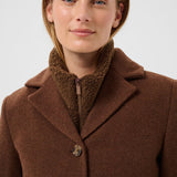 Samia kauluri, Downtown Brown