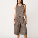 Veya ruudulliset bermudashortsit, Brown