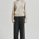 Joline neule, pumice stone