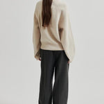 Joline neule, pumice stone