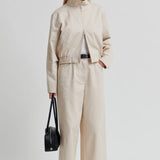 Willie bombertakki, Soft Beige