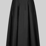 Larkini hame, Black