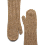 Lora lapaset, Tannin