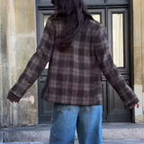 Elivia Chez bleiseri, Bracken