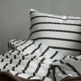 Raidallinen pussilakana puuvillaa 140x200, Striped Taupe