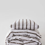Raidallinen pussilakana puuvillaa 140x200, Striped Taupe