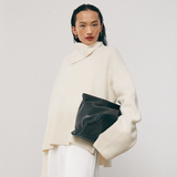 Flattered - Clay Clutch nahkaa, musta