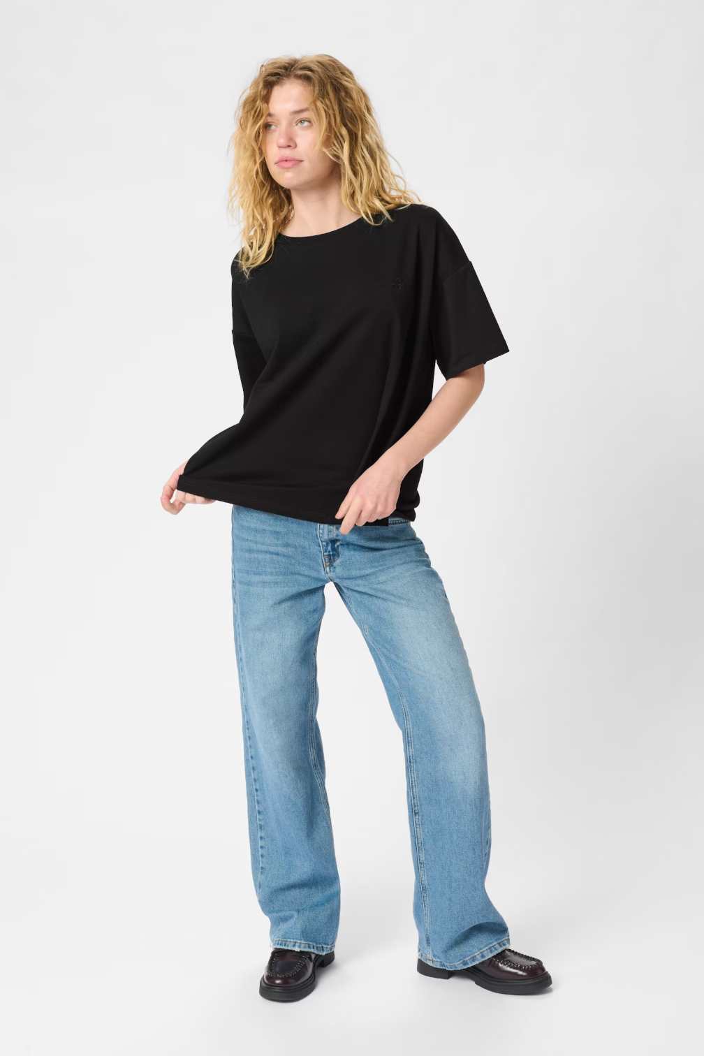 Dana Tee black