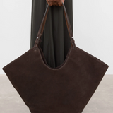 Dahlia tote bag, suede Chocolade