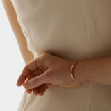 Dora Cuff rannekoru, Gold