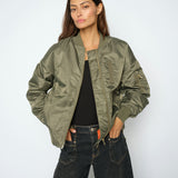 Ruby bombertakki, Dusty Olive