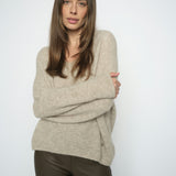 Thora neule, Feather Gray