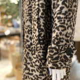 Suzy villakangastakki, Leopard