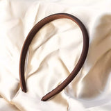 Lousie hiuspanta, Brown