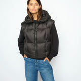 Kiara Tally hupullinen untuvaliivi, Black