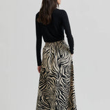 Pranni hame, Black