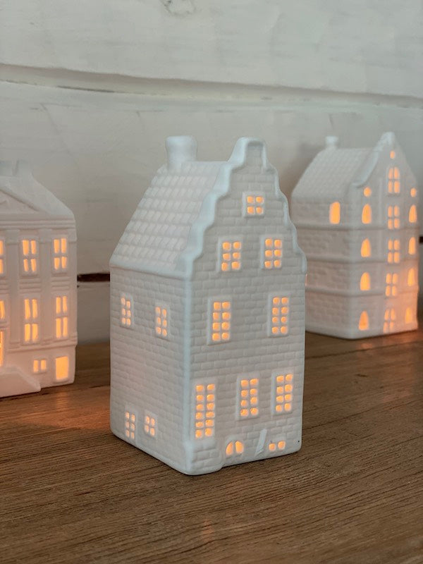 &klevering - Talolyhty canal house stairs